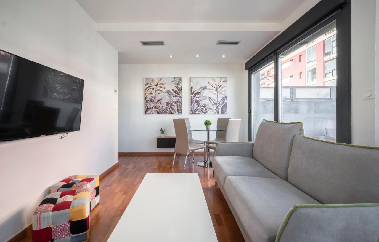 Enjoygranada Lujo Piscina Y Parking Apartment Exterior photo